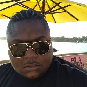 Meet your Posher, Curtly